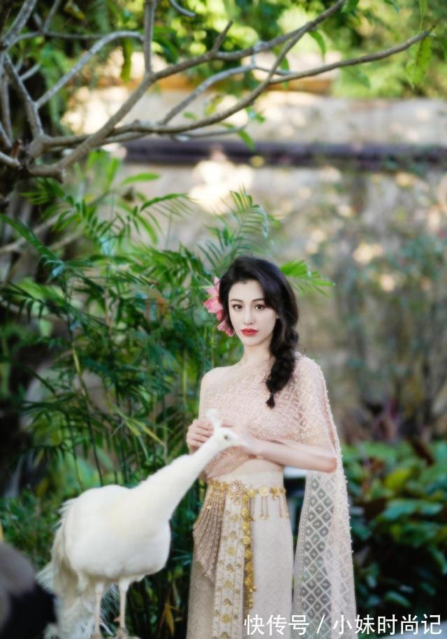 前妻|刘翔前妻变化挺大,穿傣族裙看得出腰肢多纤细,有模特的风范