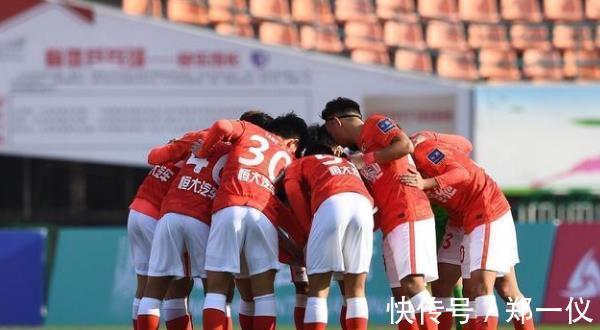 |中超两队面临解散,联赛彻底成笑话,亚洲一流成奢望!