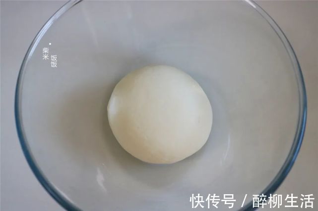 做法|早餐孩子点名要吃它,做法比饺子简单,一锅蒸33个,凉了也好吃