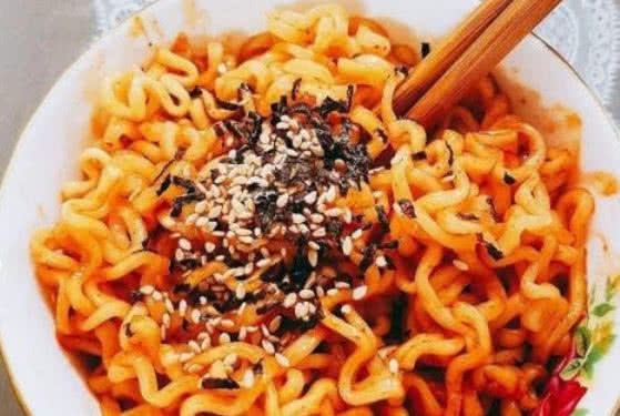 康师傅|公认最好吃的几款泡面,尤其是第二款,网友能吃到连汤都不剩