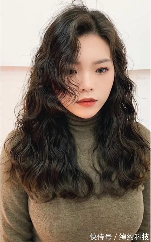 发量|女发别乱剪,高人气发型20款送给大家,很多女性都喜欢