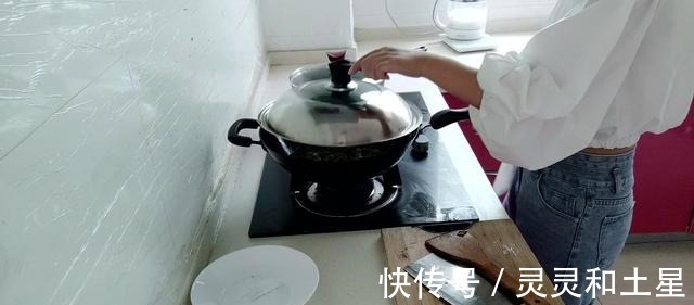 青椒|好吃的青椒炒土豆,只需要1个土豆2个青椒,想吃就快来跟我一起做!