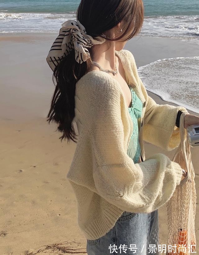 紧身衣 春末夏初适合“温柔感”穿搭,尝试舒适随性的韩系风,好看显气质