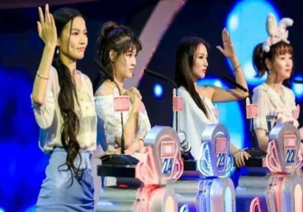 wendy|穷小子上《非诚勿扰》，被灭22盏灯，孟非知道他父亲是谁吗