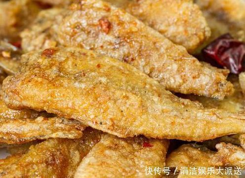 鱼肉|炸鱼时,裹面粉还是裹淀粉都不对,教你正确方法,外酥里嫩