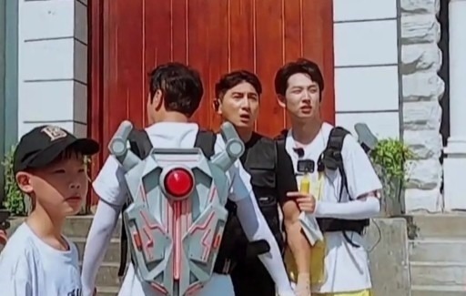 吳奇隆發(fā)飆片段被刪，玩游戲遭一伙保安攔截，小哥隊(duì)被吐槽不冤枉