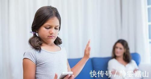 手机|毁掉孩子的“手机依赖症”,或许是家长“传授”,四步教你摆脱