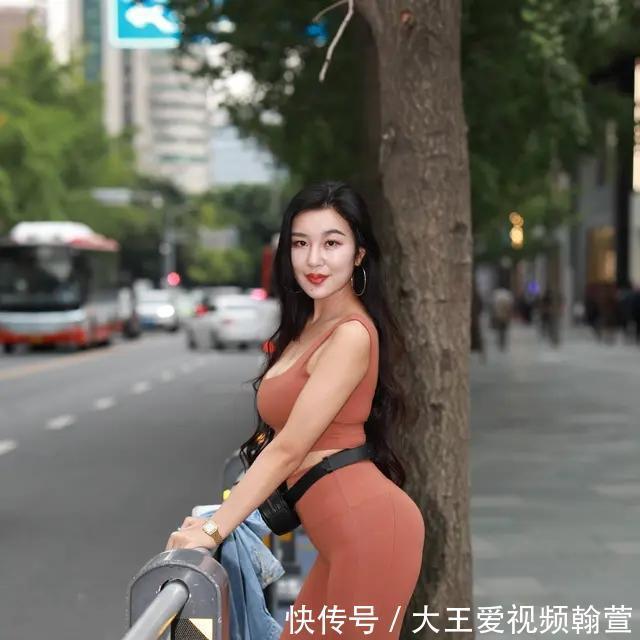 立体感|优雅清爽的打底裤穿搭更有立体感,洋溢着高贵气质