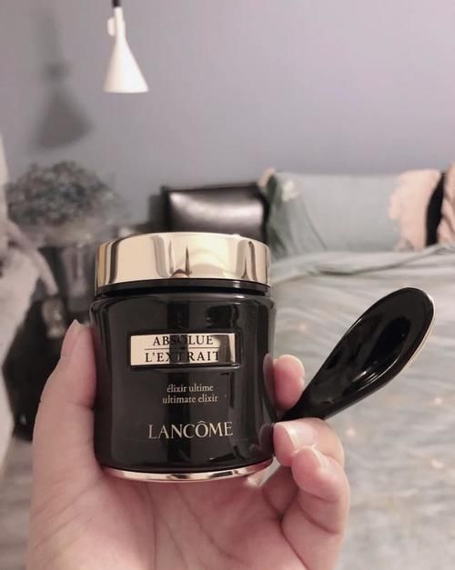 可盐|兰蔻的“四大王牌”:菁纯面霜名气大,小黑瓶差评多,口红算垫底