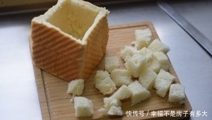 这款冰火两重天的甜品,有吐司就可以做!