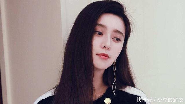 明星们丢弃“美妆蛋”改用“粉底刷”,化妆师透漏原因太吃粉!