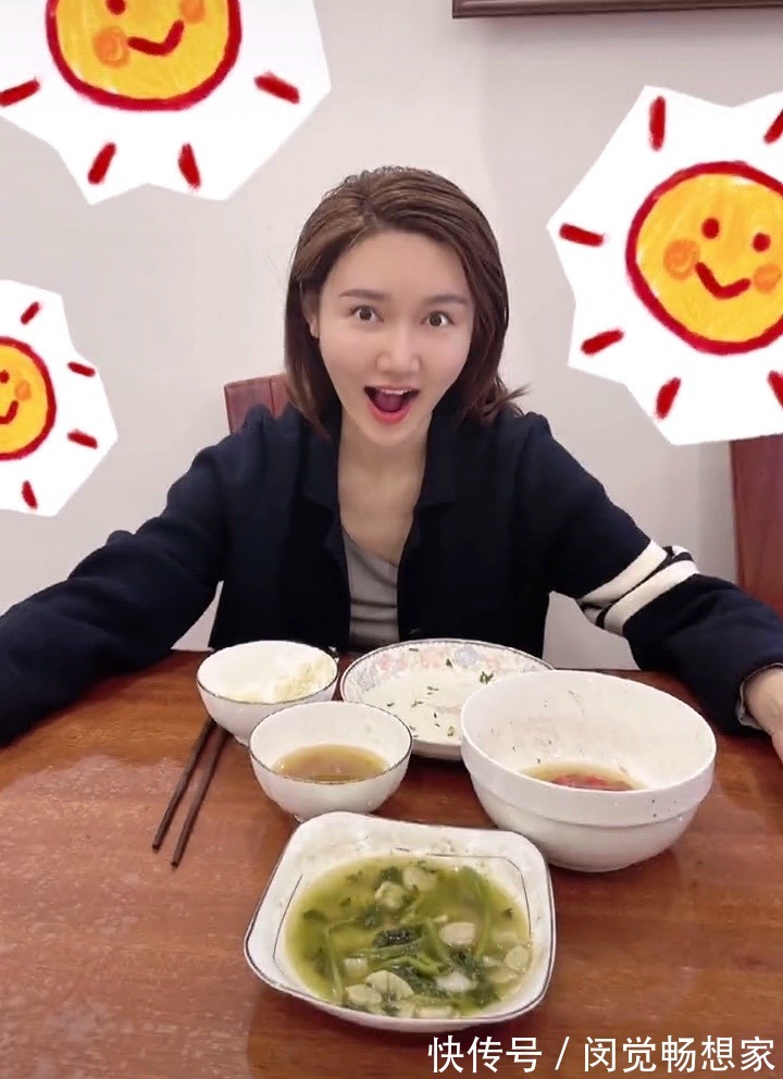 央视主持龙洋私生活曝光,与台上反差大,干饭人模式能吃一桌!