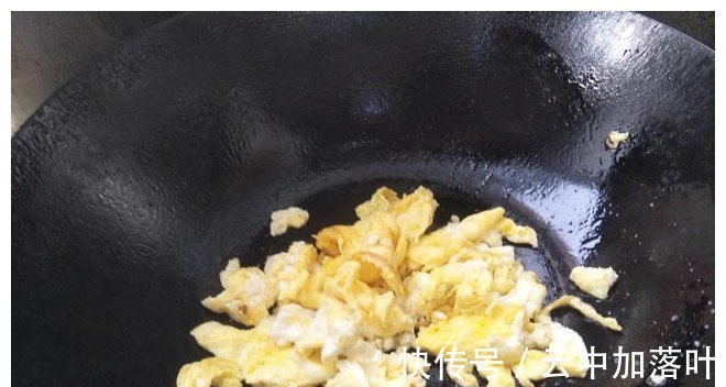 西红柿|西红柿炒鸡蛋时，加糖还是加盐调料放对了，西红柿和鸡蛋都好吃！
