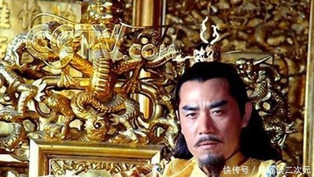 何家劲|演过朱元璋,你最看好谁,何家劲帅气,陈宝国正气,而他最接地气