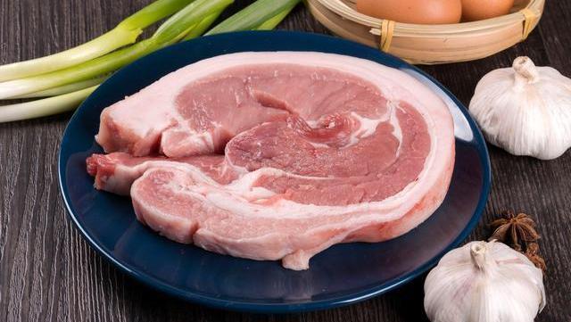 维生素b6|身体一旦缺乏“B族维生素”会失眠,4类食物敞开吃,或能沾床就睡