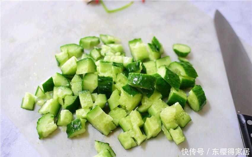 黄瓜|凉拌黄瓜时，切好直接拌就错了，多加1步，黄瓜更脆更入味