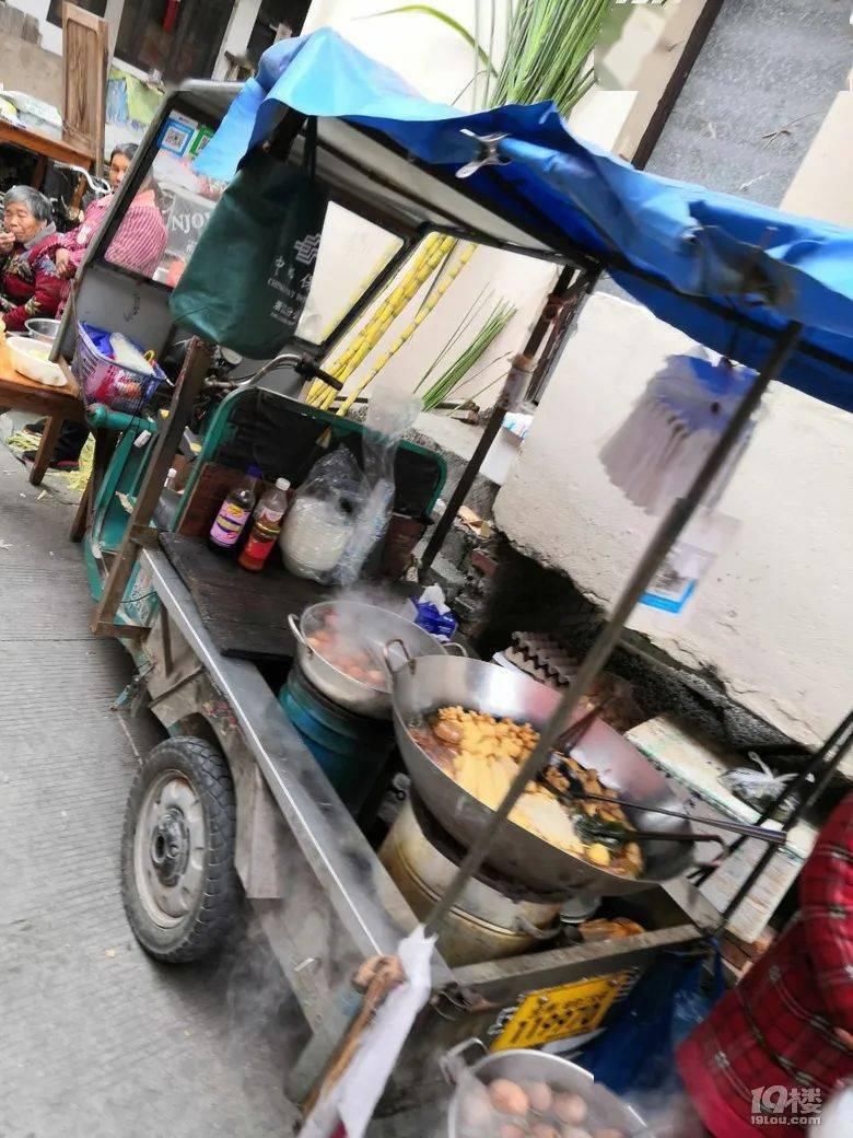  美食|看戏都是冲着戏场外的美食去的，看完我想吃炸炸了