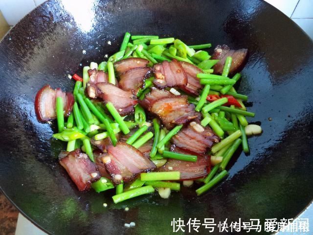 水淀粉|炒腊肉又干又硬？错在第1步，下锅前多做1步，香软有嚼劲，好吃