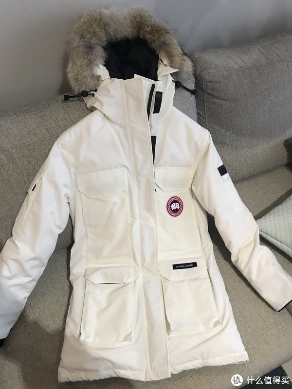  老婆|加拿大鹅帮你来过冬，老婆的CANADA GOOSE羽绒服简单评测