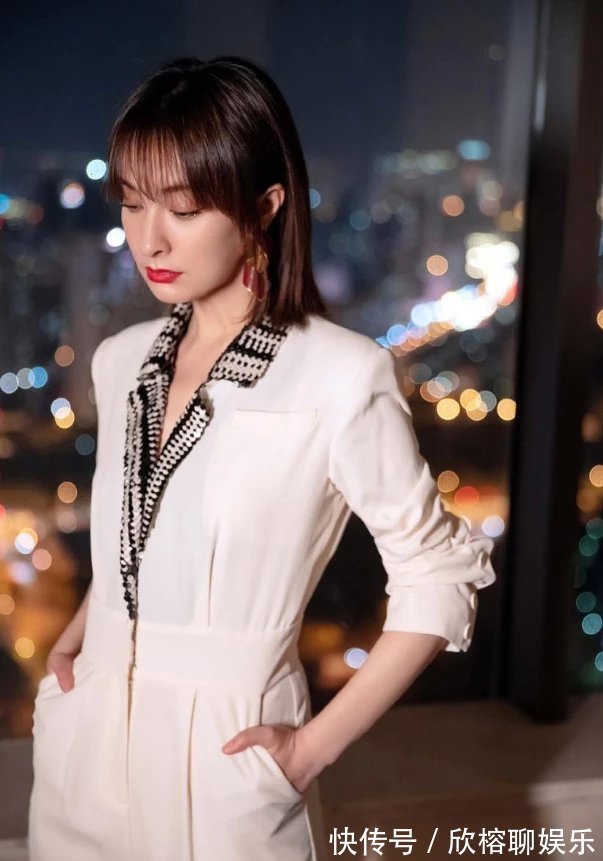 西裤|虽然吴昕有一双粗腿,但上天给了她漫画腰,把西裤穿出5道褶子!