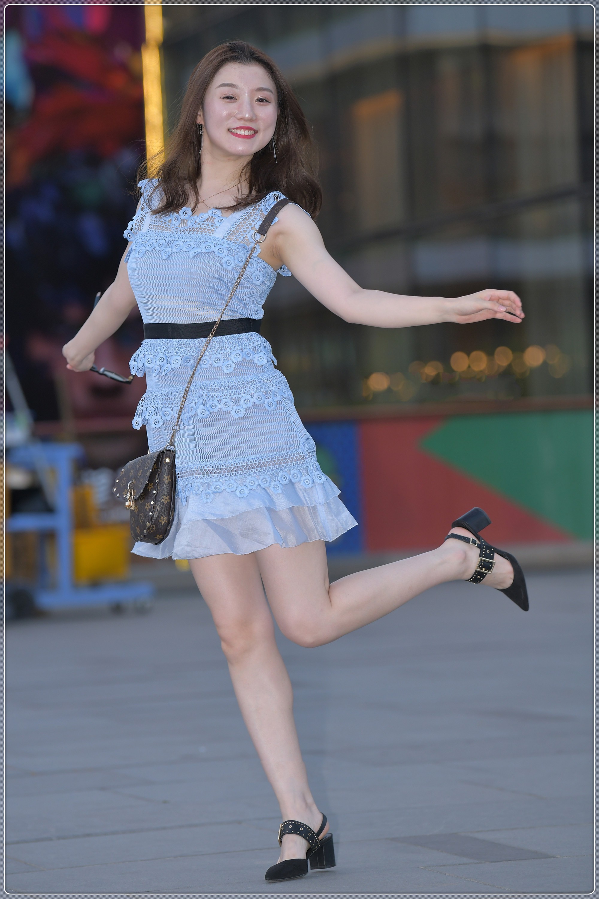 少女心 蓝色蕾丝花边连衣裙,甜美可爱,少女心十足