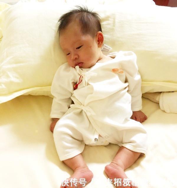 睡眠时间|五个月宝宝的发育情况、具备了哪些能力?来看看你家娃达标了吗