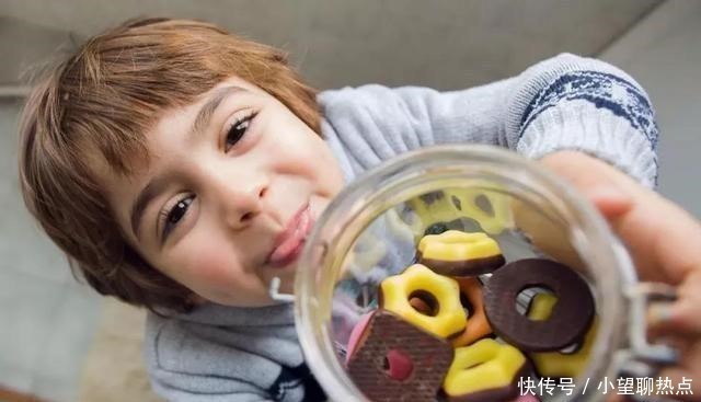 身体|三种“假儿童零食”销售火爆，在悄悄伤害娃身体，家长别再买了