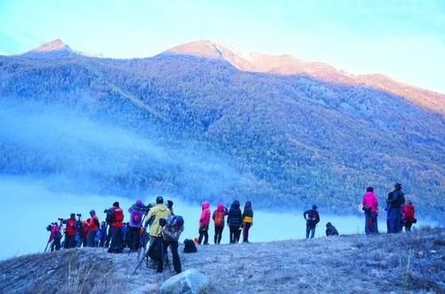 闻名全国的“三清山”又火了，外地游客看了都惊叹，祖国风光好