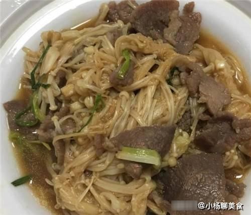 金针菇肥牛|复刻网红下饭神器，菜一锅煮，汤汁用来拌饭，一滴也不剩！