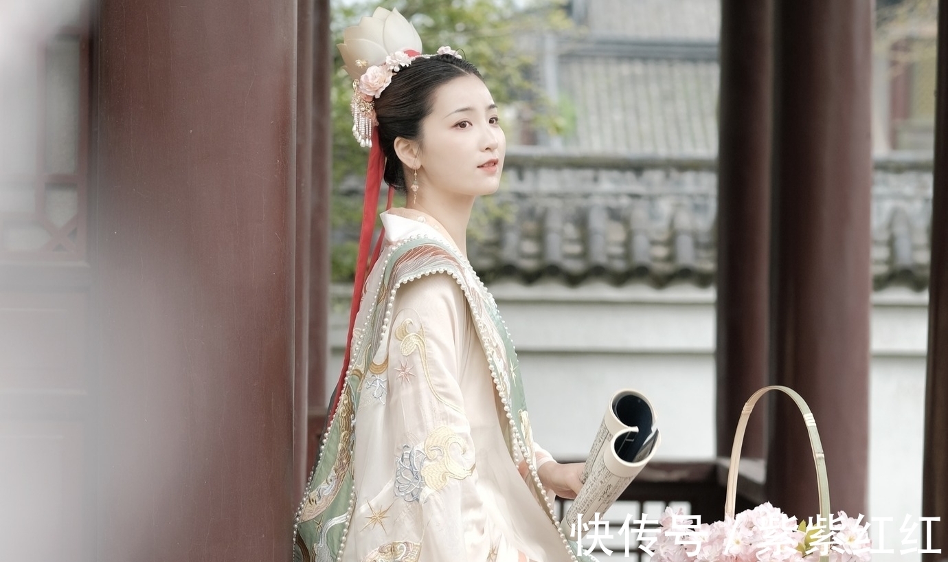 百孔千疮|八声甘州·词:几行字,一怀惆怅,倚遍栏杆