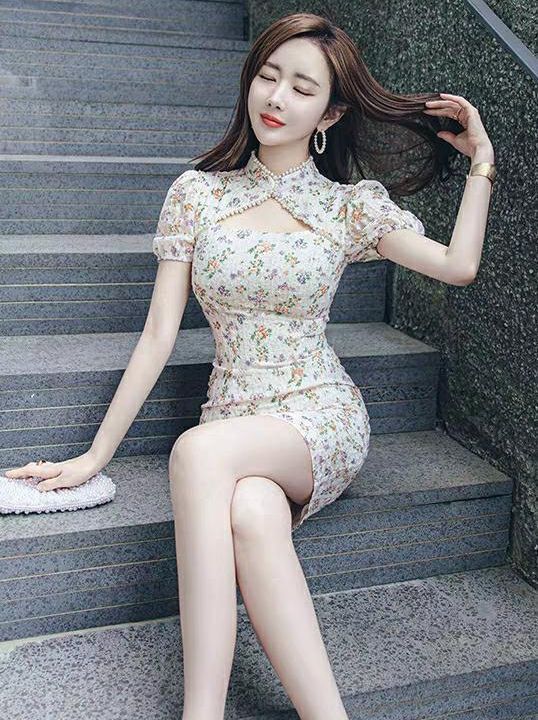 中式 旗袍的中式美风,这才是国粹中的经典,细腻温婉儒雅