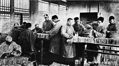 罗振玉|中国最值钱的宝贝, 却当作废纸装了8000麻袋, 1页纸就能卖1两黄金