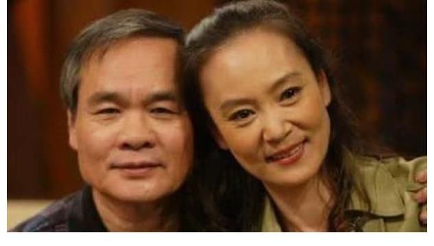 综艺|62岁刘雪华综艺首秀，自曝长年独居，需要24小时开着电视才安心