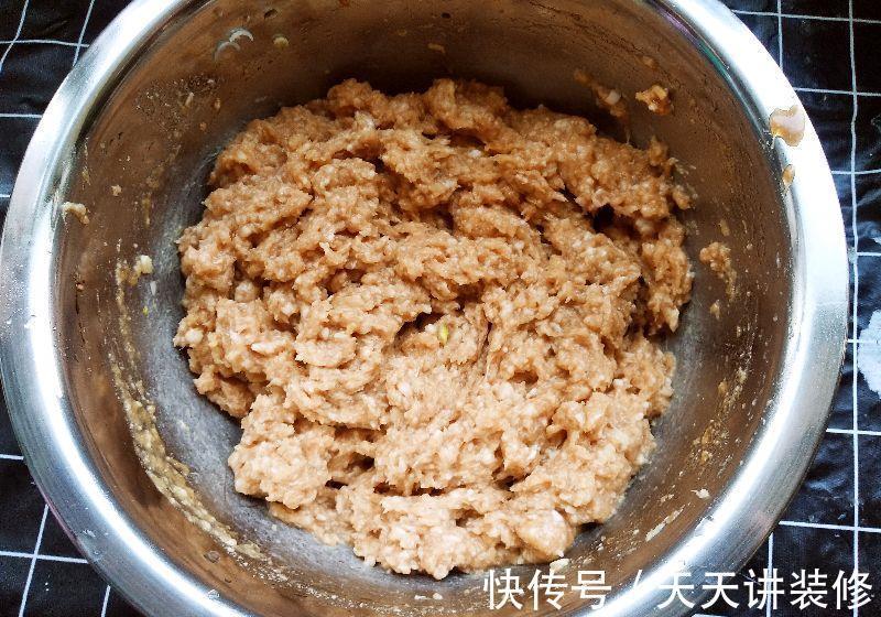 蔬菜|适合三伏天的3种包子馅，应季蔬菜一元一斤，皮薄馅大，特别香