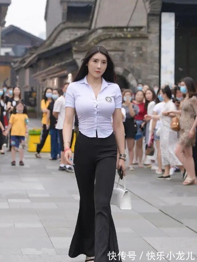 打底裤 打底裤打扮不浮夸，让你从上到下都美，穿出惊艳气质