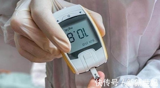 排尿|生下孩子24小时内,家人一定要帮产妇做好4件事,避免留病根