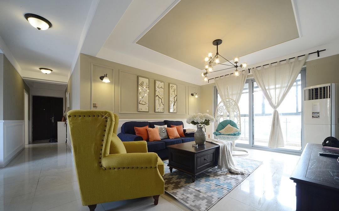 实木|简约的美式三居室，每一处都很精致大方，窗帘杆的选择更是独特