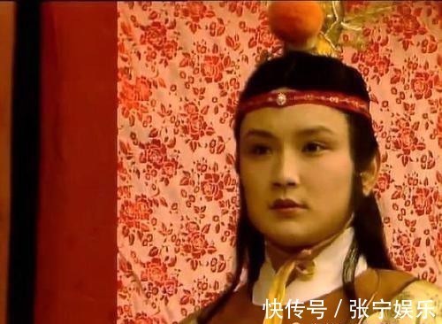 袭人&袭人最担心的一件事,被贾府人发现,成了她被撵的重要原因