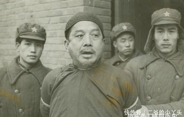 最早|他是最早一个靠吃饭赚钱的人，一天赚两百大洋，活了三十岁