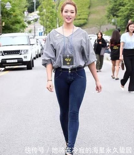 身材|她爱上力量训练, 坚持多年, 拥有了性感的肌肉, 身材完美!