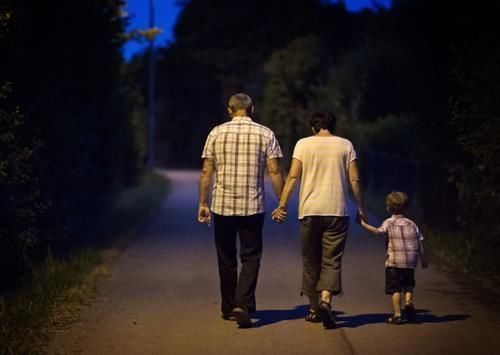 散步|早起跑步半小时与晚上散步一小时,有什么区别?或许多数人不了解