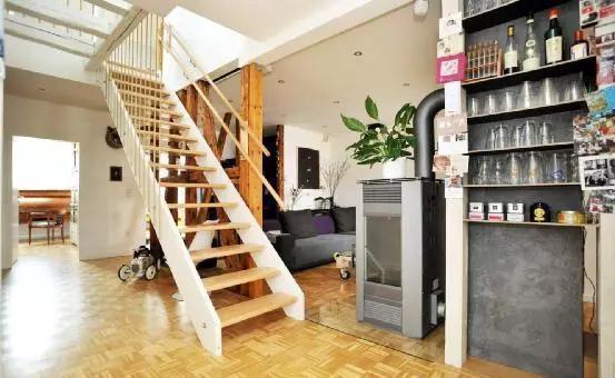 框架|偷偷把平层改成小复式,效果太好邻居看了蠢蠢欲动,都想学着改