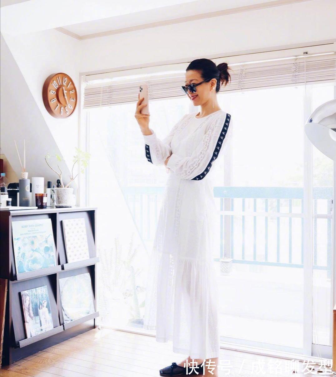 t恤|时尚与年纪无关,学学“日杂”主编的减龄搭配,气质不输年轻人