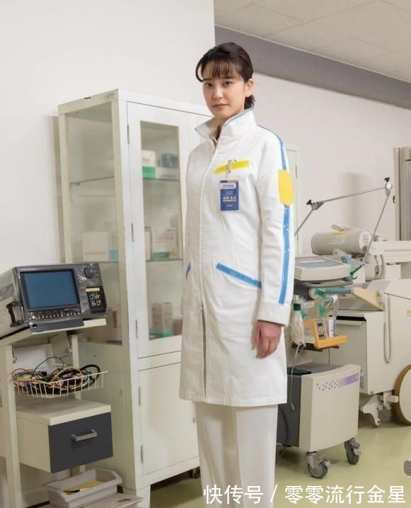 假面骑士|假面骑士01剧场版伊甸是纳米改造人,伊兹和或人联手拯救世界!