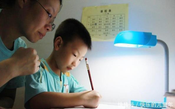 出息|有儿子的家庭，再穷也要舍得在以下5方面花钱，孩子才会更优秀