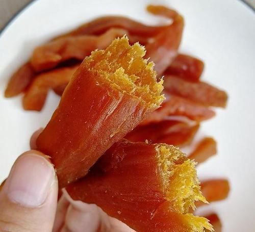 腹部|女人腹部和下半身有赘肉，非常建议常吃几种食物，瘦身营养两不误