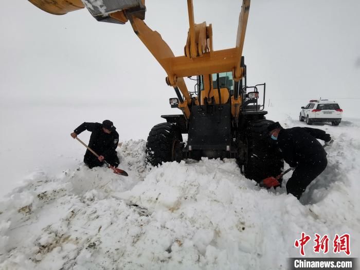 执勤点|江苏网友跨越5300公里为西藏戍边民警寄送暖心包裹
