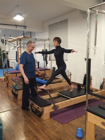 身材|本想晒娃的90后辣妈,自己却在网络上走红,网友:运动成就了她