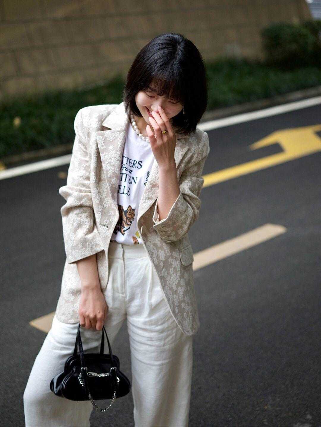 碎花 又到了穿碎花裙的季节,这几款时髦百搭又减龄,洋气精致不出错