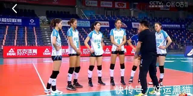 深圳队|江苏女排渐入佳境3:1击败深圳队飞扬的青春活力冲进四强没有悬念
